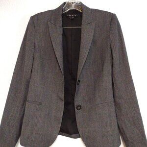Theory | Sz: 4 | Gray Blazer With Covered Buttons
